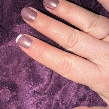 Hands & Heels Boutique - Chipped gel nails with chrome less than 24 hours after being done - Waxing Near Me - Brookline, Massachusetts Hands & Heels Boutique - Chipped gel nails with chrome less than 24 hours after being done - Waxing Near Me - Brookline, Massachusetts