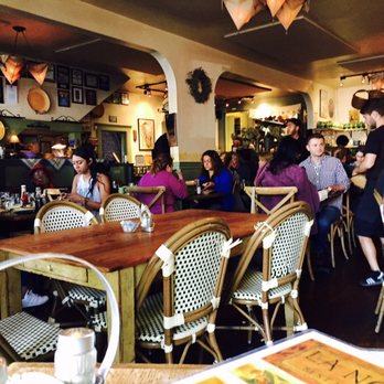 La Note - Cozy interior - French Near Me - Berkeley, California La Note - Cozy interior - French Near Me - Berkeley, California