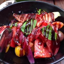 Chiswick Woollahra - Heirloom tomato salad