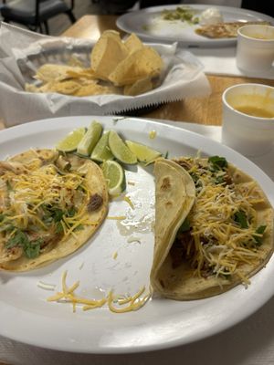 La Reina de los Tacos by null