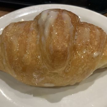 Cheddar's Scratch Kitchen - Honey Butter Croissants - American Near Me - Triadelphia, West Virginia
