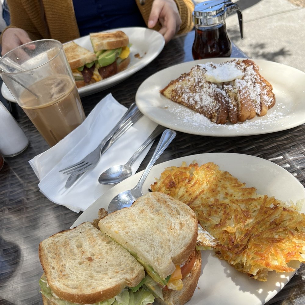 Eddie's Cafe - Veggie Breakfast (egg, cheese, avocado) Sandwich / Hash browns / French Toast - Breakfast & Brunch Near Me - San Francisco, California