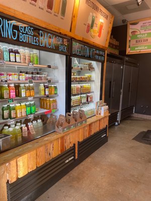 Kreation Juicery & Avoholic Bar - West Hollywood by null