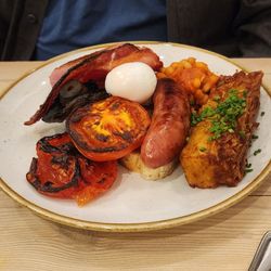 Refectory Kitchen - Traditional English breakfast.