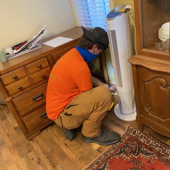 Vine Electric - Ryan fixing the outlet by the wall that had dead circuits. - Electricians Near Me - Vacaville, California