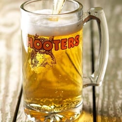 Hooters - Big Daddy-25oz Beer