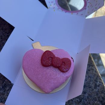 Hello Kitty Cafe - Raspberry macaron - Desserts Near Me - Las Vegas, Nevada