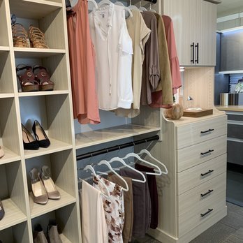 Inspired Closets Hawaii - Hutch design in their showroom - Interior Design Near Me - Honolulu, Hawaii