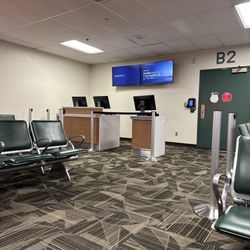 Delta Airlines - Empty gate 2 hours before flight