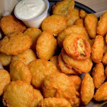 Hard Hat Cafe - Fried pickles - Cafes Near Me - North Haven, Connecticut