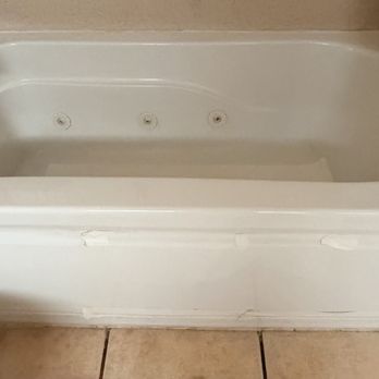 Oceanfront Lodge - Taped up jetted tub that didn't even work - Hotels Near Me - Crescent City, California
