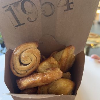 1954 Egashira - mini croissants - Bakeries Near Me - Costa Mesa, California 1954 Egashira - mini croissants - Bakeries Near Me - Costa Mesa, California