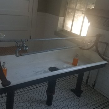 The Ice Plant - Bathroom - Cocktail Bars Near Me - St. Augustine, Florida