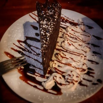 Oscar's Roadhouse - Chocolate cake - Sports Bars Near Me - Brampton, Ontario
