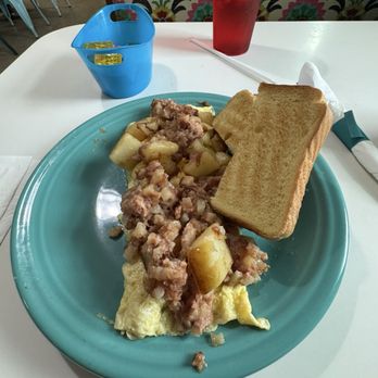 Breakfast at Tiffany's - Hash and Cheese Omelette - Diners Near Me - Sharpsville, Pennsylvania Breakfast at Tiffany's - Hash and Cheese Omelette - Diners Near Me - Sharpsville, Pennsylvania