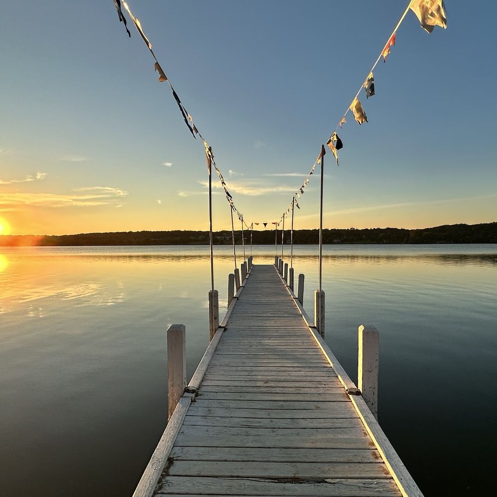 Mars Resort - American Near Me - Lake Geneva, Wisconsin