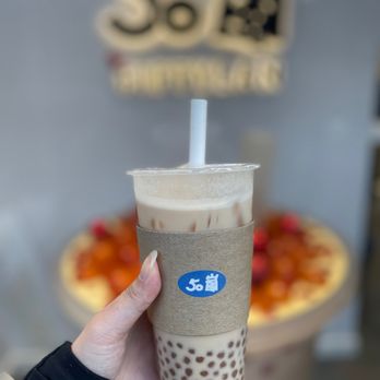 FIFTYLAN Union Square - Golden Milk Tea - Bubble Tea Near Me - New York, New York