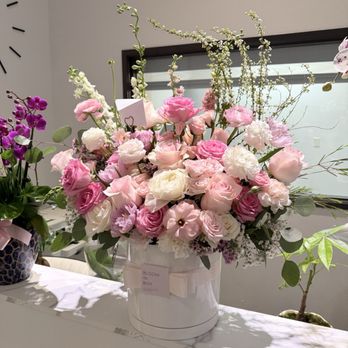 Bloom In Box - Florists Near Me - La Palma, California