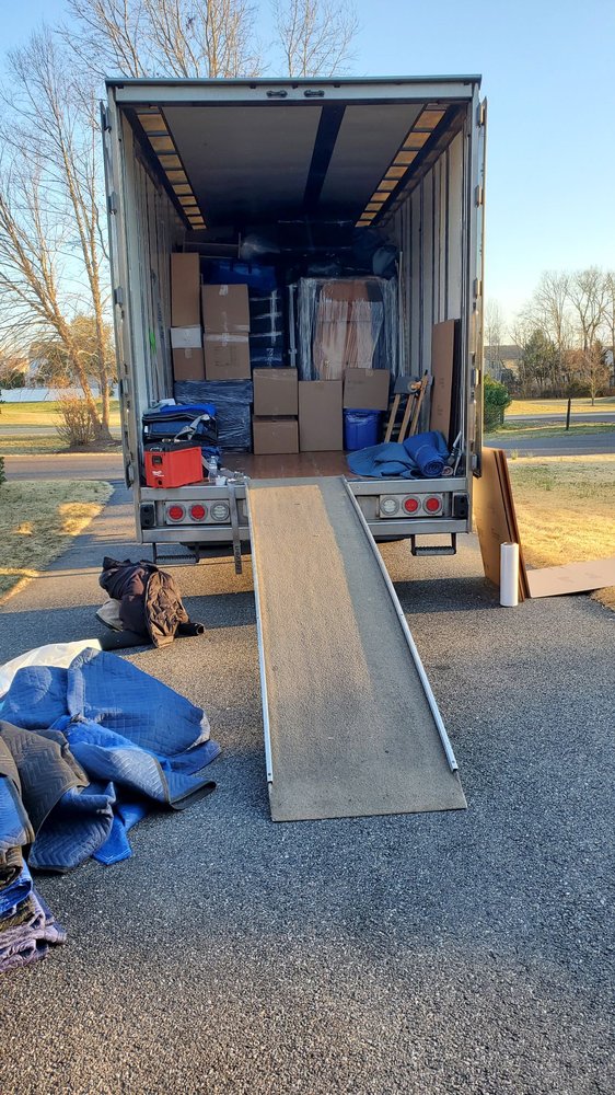 D1 MOVING LLC