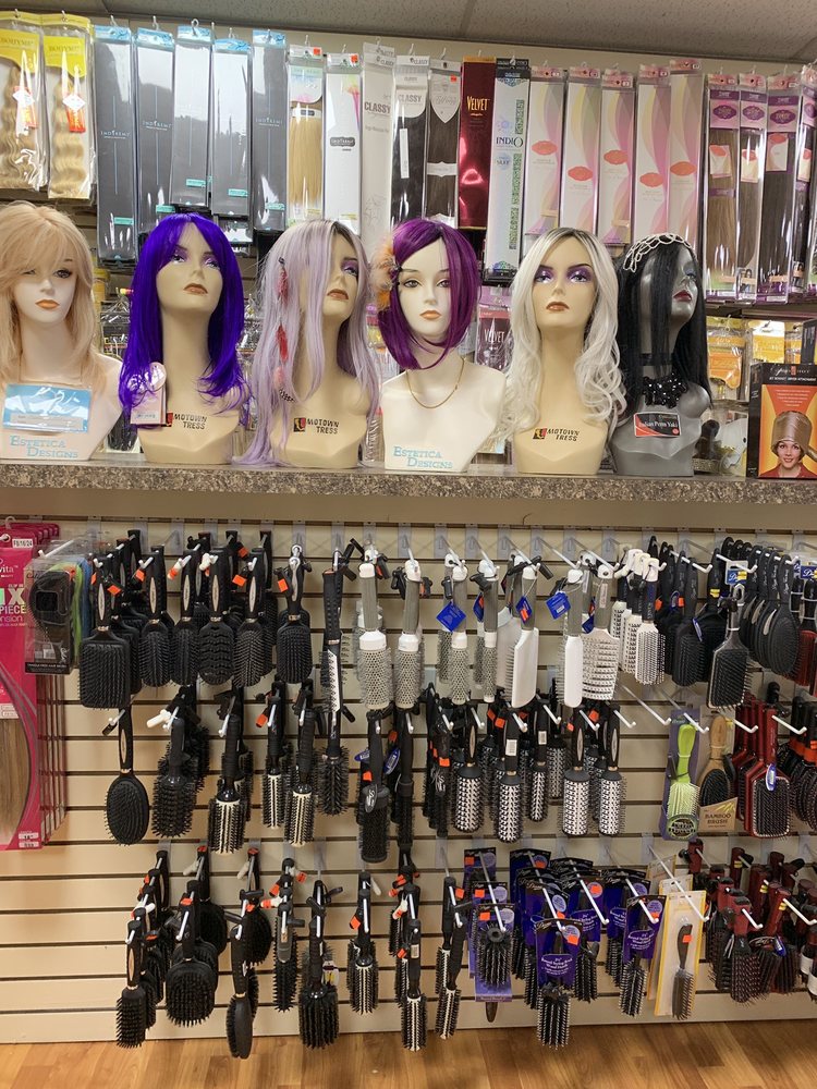 WIG N HAIR Updated July 2024 41851 Garfield Rd, Charter Township of