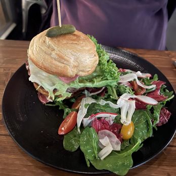3128 Social House - Burger with great side salad - Gastropubs Near Me - Albuquerque, New Mexico