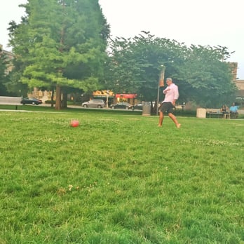 Scoville Park - Parks Near Me - Oak Park, Illinois