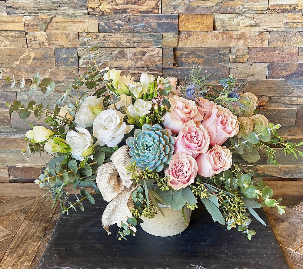 ROLLING HILLS FLOWER MART Updated September 2024 82 Photos & 72 Reviews 231 Vista Del Mar