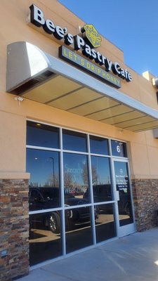 Bee's Pastry Café by null