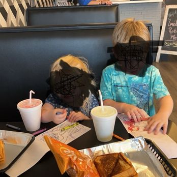 Texas Meltdown - Booth, grilled cheese with chips, and drinks. - Pop-Up Restaurants Near Me - Copperas Cove, Texas