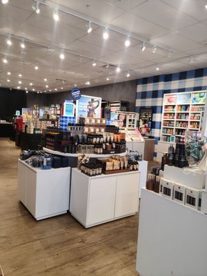 BATH & BODY WORKS - Updated July 2025 - 13221 City Station Dr ...