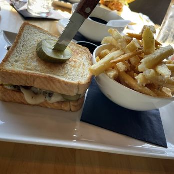 Cribbs Kitchen - Patty melt - Southern Near Me - Spartanburg, South Carolina Cribbs Kitchen - Patty melt - Southern Near Me - Spartanburg, South Carolina