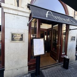 Arthur's - The front door