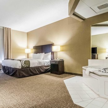 Quality Suites - Hotels Near Me - Graham, North Carolina