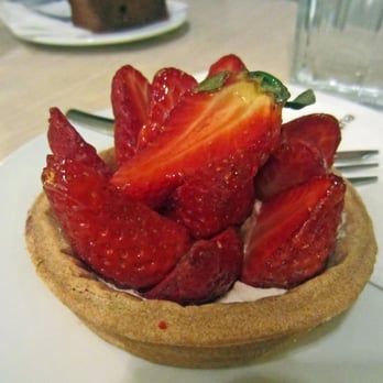 Euphorium Bakery - strawberry and cream tart - Coffee & Tea Near Me - London, XGL Euphorium Bakery - strawberry and cream tart - Coffee & Tea Near Me - London, XGL