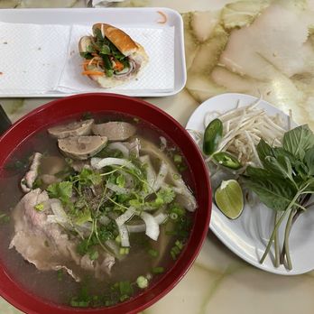 South Bay Restaurant - Vietnamese Near Me - Hawthorne, California South Bay Restaurant - Vietnamese Near Me - Hawthorne, California