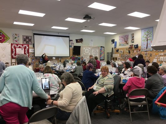 QUALITY SEWING & VACUUM - 12 Photos & 13 Reviews - Appliances & Repair