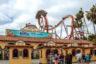 The Knott's Hotel by null