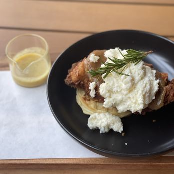 Locale Farm to Table Eatery - Fried Chicken and Waffle - Sandwiches Near Me - Bakersfield, California