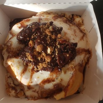 Cinnaholic - Brownie cheesecake - Desserts Near Me - Atlanta, Georgia Cinnaholic - Brownie cheesecake - Desserts Near Me - Atlanta, Georgia