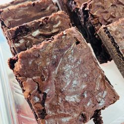 Cardoshinsky Confections - Who doesn't love big, lucious brownies?