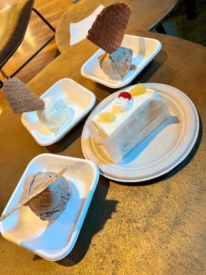 Sarabhas creamery - Ice cream & chai/coffee shoppe by null