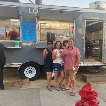 Los 4 Vientos - Outside Taco Truck - Mexican Near Me - Reno, Nevada