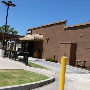 Starbucks - Coffee & Tea Near Me - Bakersfield, California