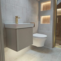 Lomond Bathrooms - Bathroom transformation by Lomond Bathrooms, Glasgow. Visit our showroom at 284 High Street for bespoke bathroom design.