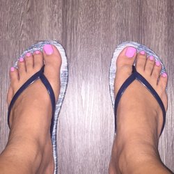 Regal Nails Salon & Spa - Happy with my regular pedicure it was very relaxing