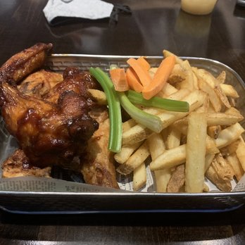 Summit SportsBar - Chicken wings and fries - Sports Bars Near Me - Tacoma, Washington Summit SportsBar - Chicken wings and fries - Sports Bars Near Me - Tacoma, Washington