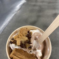 Costco - DIY cookie sundae