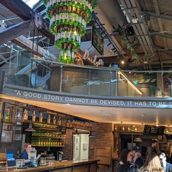 Jameson Distillery Bow St - The ambiance - Museums Near Me - Dublin, D