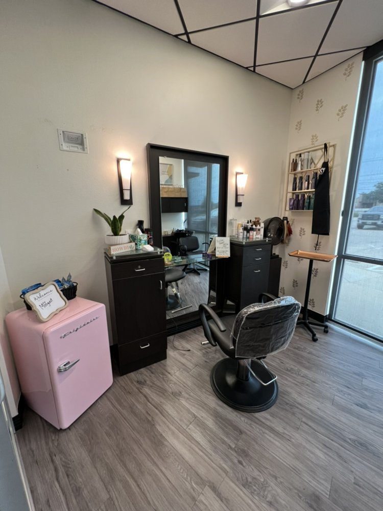 TOUSLED WITH JESS Request an Appointment 1928 SH46 W, New