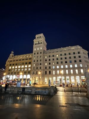 Plaça de Catalunya by null